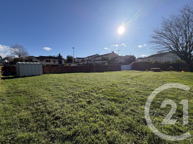 Terrain à vendre ST JUERY